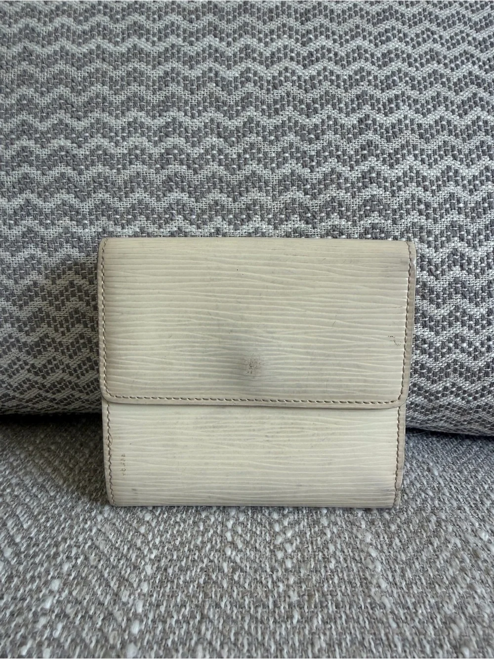 Louis Vuitton Epi Leather Ivory Trifold Wallet White Compact Wallet